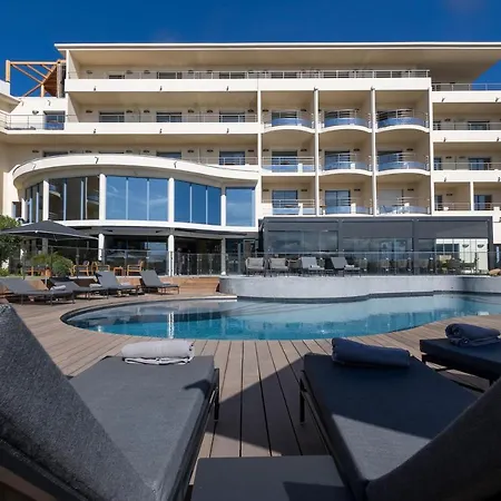 L'acquale Καλβί