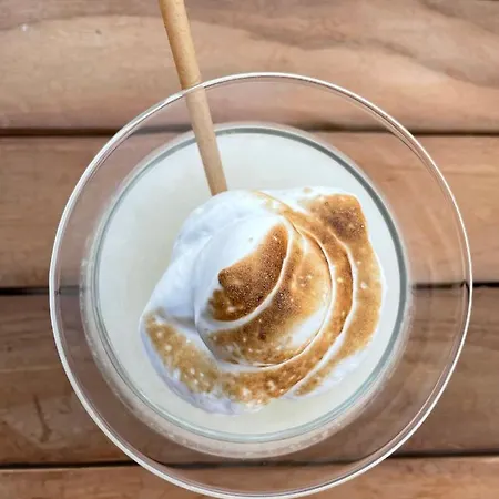 L'acquale Καλβί