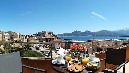 L'acquale Hotel 4*