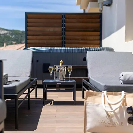 L'acquale Otel 4*