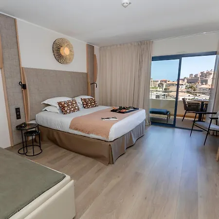 Hotel L'acquale 4*