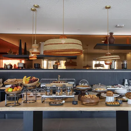 L'acquale Καλβί