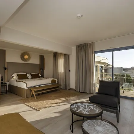 L'acquale Hotel Calvi (Corsica)