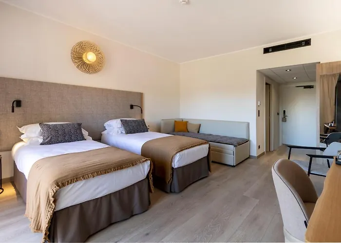 L'acquale Hotel Calvi (Corsica)