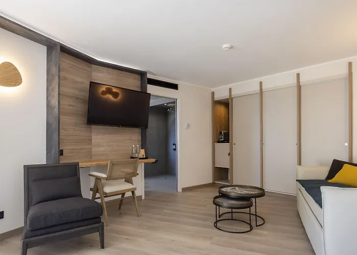 L'acquale Hotel Calvi (Corsica)