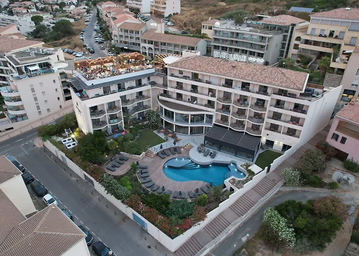 L'acquale Отель 4*